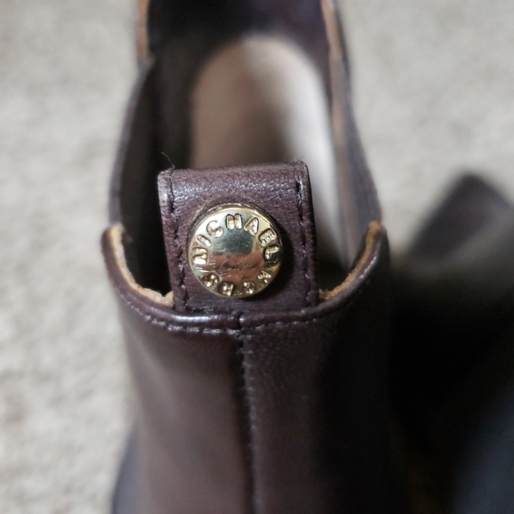 Michael kors ankle boots. - Picture 6 of 8